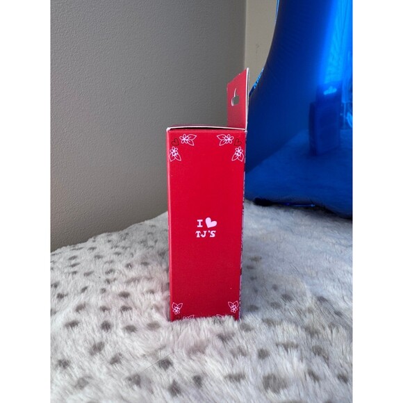 NIB Trader Joes Chocolate Berry Lip Mask Duo Valentine's Limited Edition - Picture 2 of 4